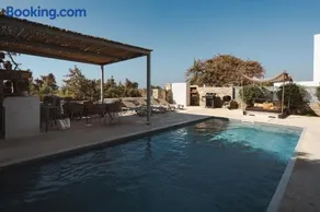 Cedar Forest Alyko Oceanfront 4BR Villa with Private Heated Pool & Beach Access - Image 1