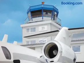 Pilotenunterkunft Fliegerhorst - Image 3