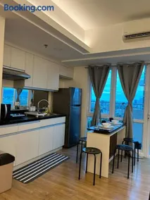 1 Bedroom with Balcony in Abreeza Mall - Image 4