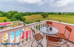 Amazing Home In Pula With Sauna - Image 4