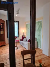 Gemütliche Wohnung in historischem 700 Jahre altem Kulturdenkmal, 62qm - keine Monteure bitte - Image 2