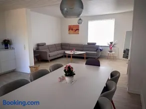 Charming home in the heart of Hou - Image 2