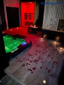 La suite Grenoble spa jacuzzi et sauna privatif - Image 5