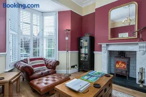 Abbey Lodge, Llandudno - Period Townhouse, 5 bedrooms & bathrooms, with Hot Tub & Private Parking - Image 4
