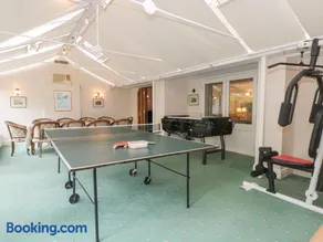 Rosehill Manor - Image 5