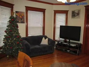 Victorian Home Near Downtown - Image 3
