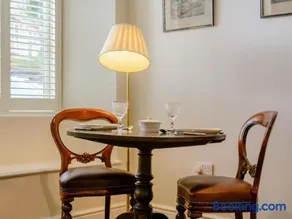 1 Bed in Tetbury oc-79151 - Image 4