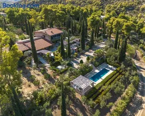 Corinthian Blue Retreat - Image 1