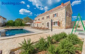 Four-Bedroom Holiday Home In Citluk - Image 1