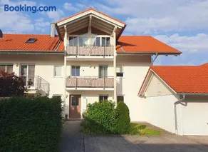 Ferienwohnung SCHALL - Erholung mit Bergblick und Chiemseenähe - Image 1
