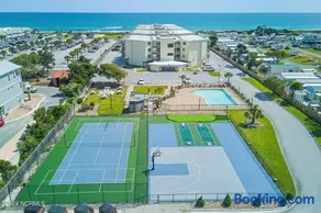 Jimmy's Beach Condo - Image 1