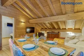 Appartement LE BUET skis aux pieds, piscine & Spa - Image 2