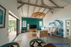 2 BR. Panoramic Lagoon View Villa: Poolside paradise, gourmet kitchen - Image 5