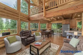 Bearfoot Chalet 3 Bedroom Home by NW Comfy Cabins - Image 3