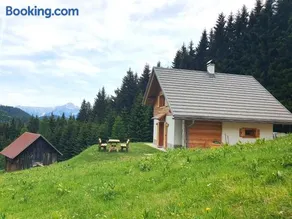 Arnika Hütte - un'immersione nelle montagne della foresta millenaria - Image 2