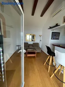 Cottage Holiday Home - Image 4