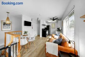 Beacons Beach Cottage - Image 3