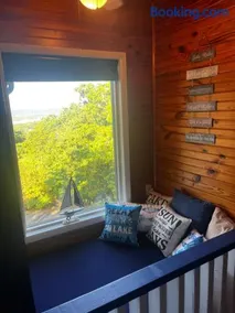 Lakeview Escape at Table Rock - Image 3