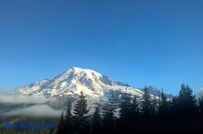 Mt Rainier Little Red Cabin - Image 2