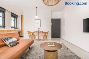 Trendy apartment next to Levinsky market - Image 4