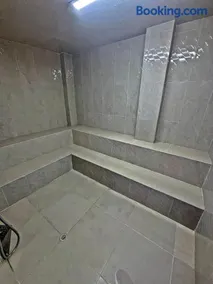 Exclusivo Apartamento Plaza Con Piscina - Image 5