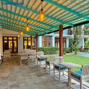 Ella Inn Hotel - Image 5