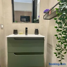 BNBOOK - Green Zone Studio - Image 3
