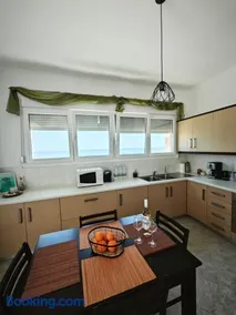 SeaSummerSand Apartment - Image 3