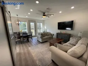 Country Oasis - Entire Home - Image 3