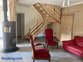 Logement indépendant dans belle maison de village - Image 2