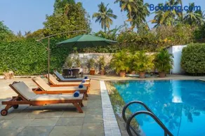 The Beach House by StayVista with Modern interiors, nearby beach, pool, lawn - Image 4