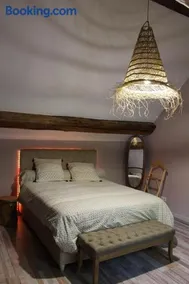 Petite Maison chaleureuse avec jacuzzi privatif - Image 4