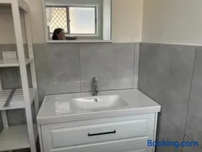 Granadilla st 超大间2张床走路到公交站商场G2 - Image 1