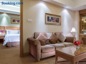 Vienna International Hotel - Long Hua Wan Zhong Cheng Branch - Image 4