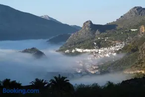 La Cueva de Las Orquídeas - Image 2