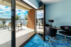 Willa Port Apartament Premium z widokiem na jezioro - Image 1