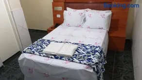 Gold Star Hotel - Image 2