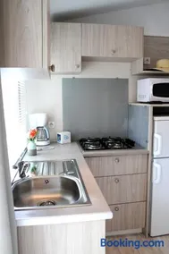 Camping Resort Les Champs Blancs - Image 3