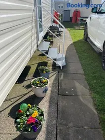 Lyons lido Lovely modern 3 bedroom Caravan - Image 1