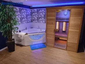 Love Story Chalet avec jacuzzi et sauna - Image 1
