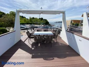SH Porto 1 Floating House, Marina Portorož - Image 1