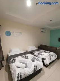Rustic one bedroom unit for 4pax by Jomy Management - Image 4