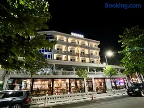 UJVARA HOTEL - Image 5