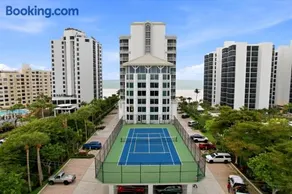 Beachfront Bliss Cozy Condo with Patio Pool & Stunning Views - Image 3