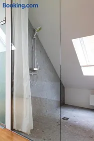 Viktoria Guesthouse - Image 5