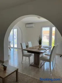 Appartement rez de villa - Image 1