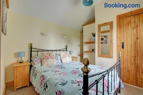1 Bed in Banningham oc-1389 - Image 4