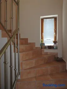Petra Apartmanház - Image 1