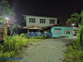 พลอย - Image 1