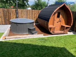 Freistehendes Ferienhaus am Spielplatz mit Sauna - Image 2